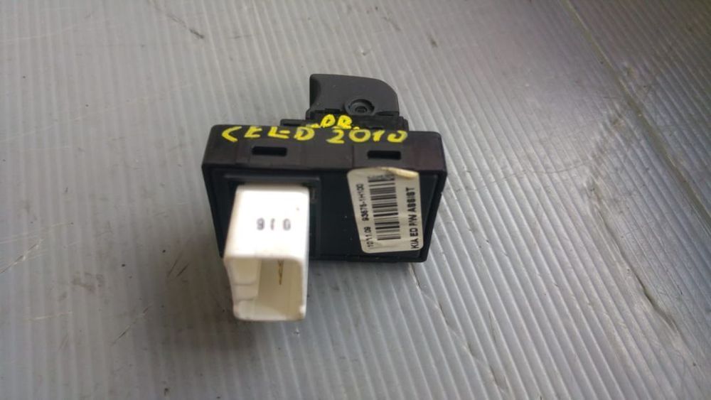 buton geam electric usa dreapta spate  kia ceed facelift break 2007-2012 93575-1h100