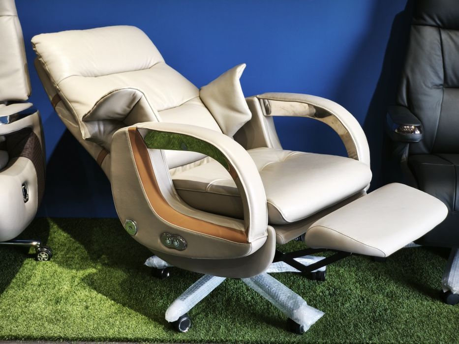 Electronnic kreslo Premium klass кресло для руководителя премиум класс