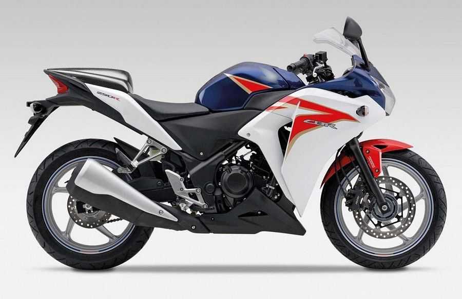 Стикери Honda CBR 150R 2005-2010 / 250R 2011-2015 хонда цбр лепенки