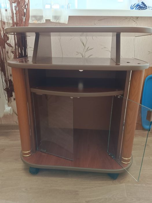 Тумбочка под телевизор