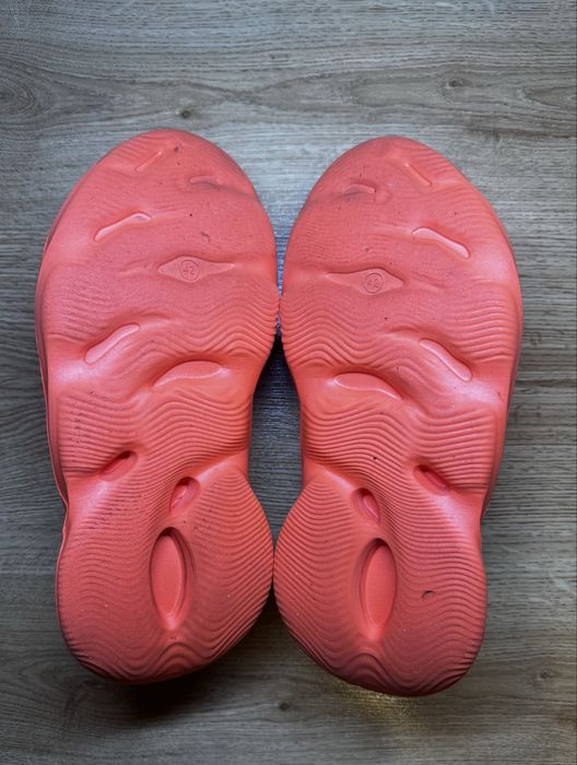 Yeezy Foam Runner