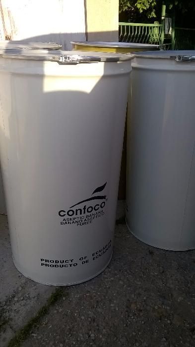 Продавам варели с капак