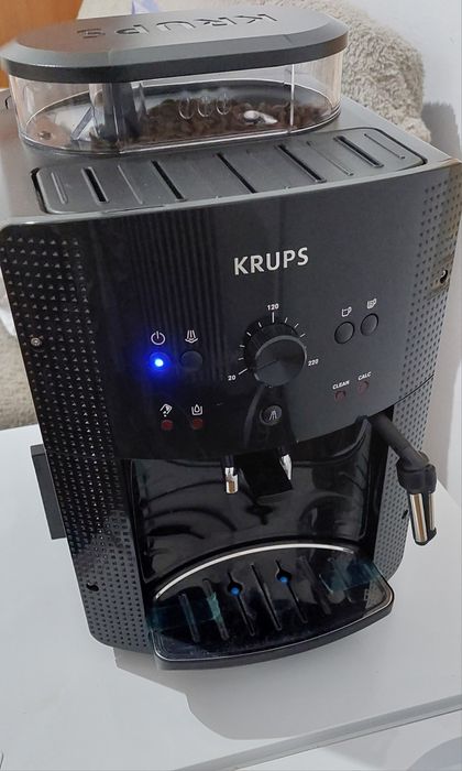 Espressor automat Krups Espresseria Automatic
EA8108, 1450W, 15 bar,