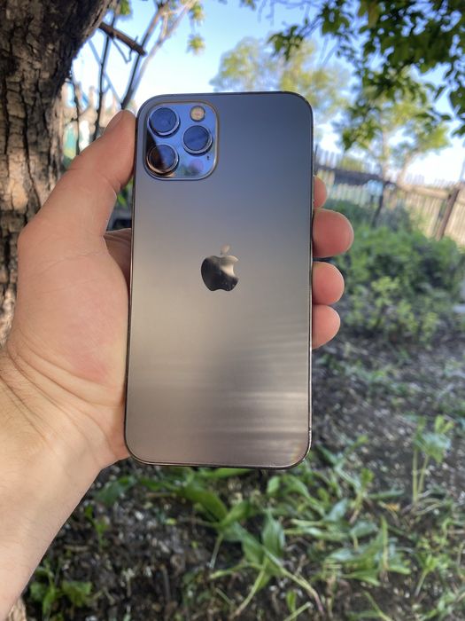 Продам или обменяю iphone 12 pro