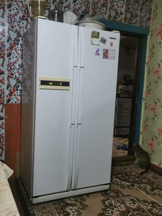 Продам холодильник Самсунг