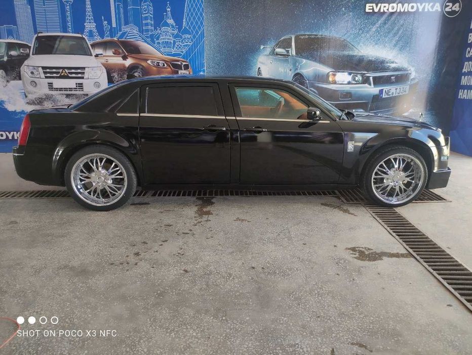 Крайслер автомашинасы сатылады Лимузин сатылады