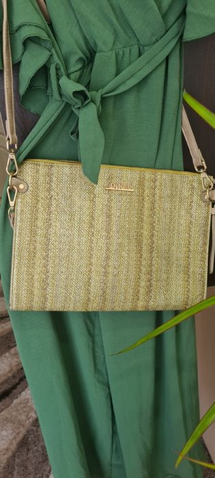 Чанта DOCA в светло зелено