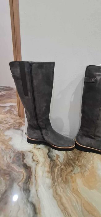 Нови Сиви велурени ботуши Gabor размер 42