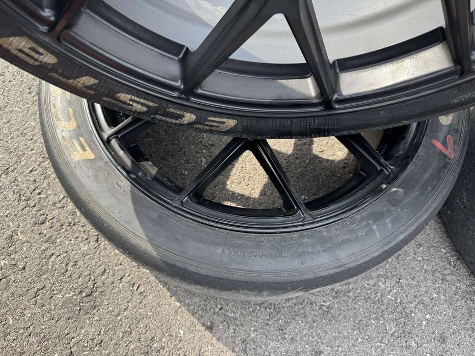 Сликове с джанти 18"