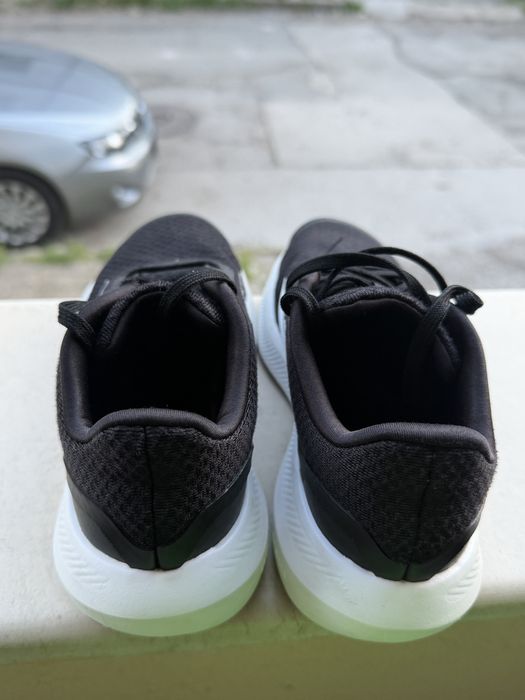 Продавам детски маратонки ADIDAS