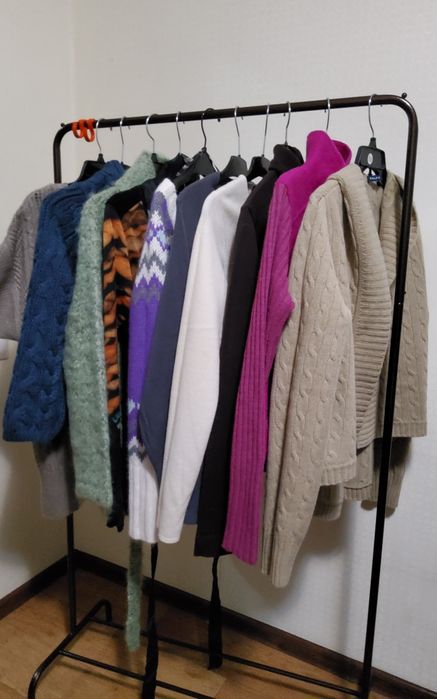 Продам женские джемпера