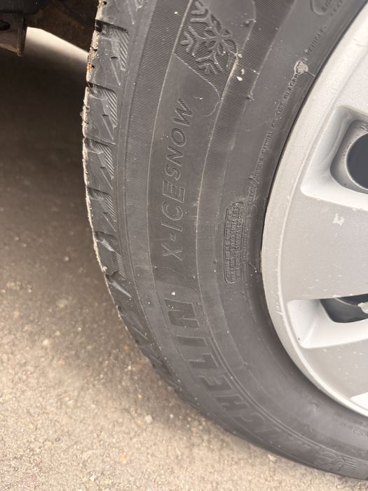 Шины 215/65/16 Michelin