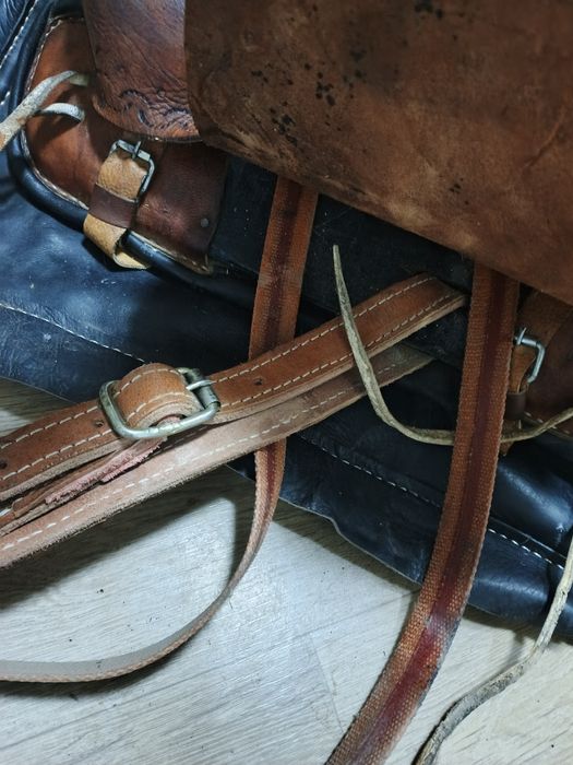 Седло выездное .