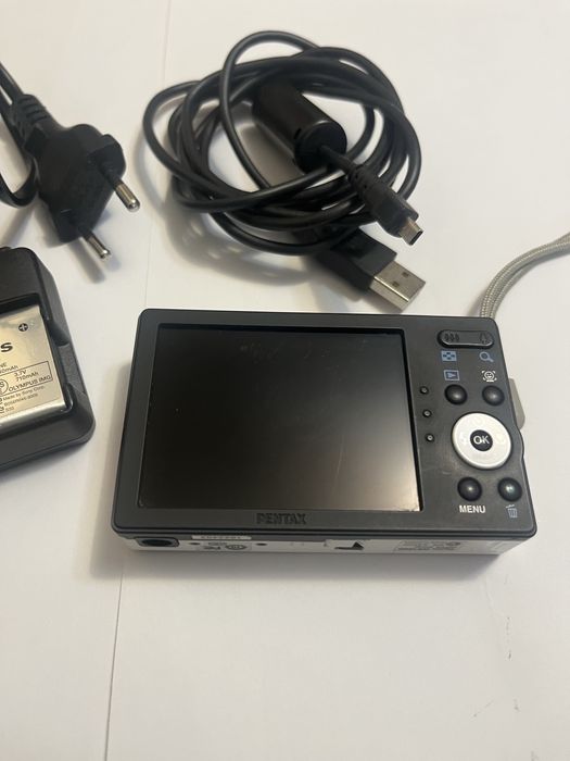 Pentax RS1000 14Mpx 4x zoom optic afisare data ora pe poze