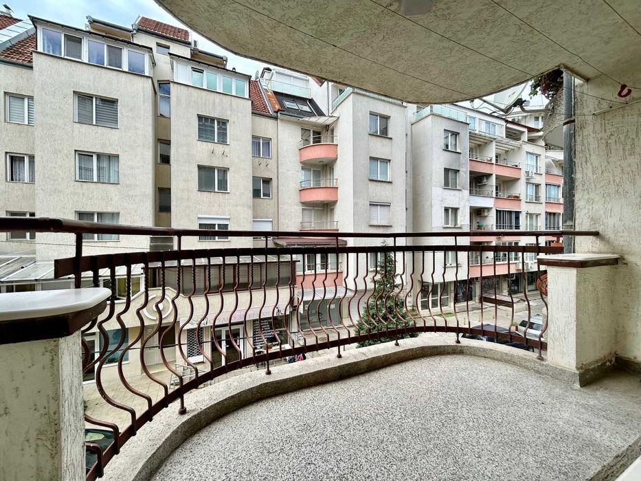 Дава се под наем Тристаен апартамент в София, Овча купел - 90 кв.м за 325 € - Снимка #2