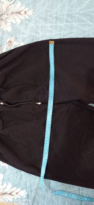 Вещи в отличном состоянии на 12-14 лет.Цена за одну вещь