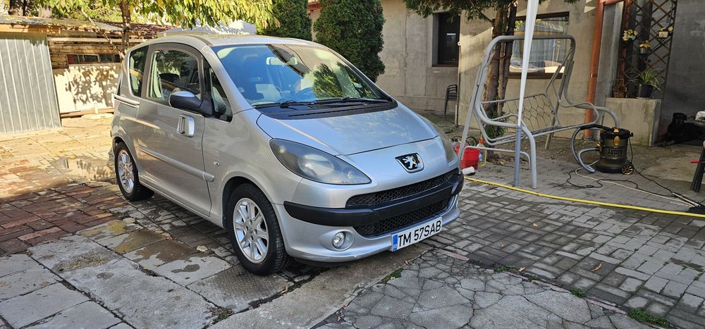 Vând peugeot 1007