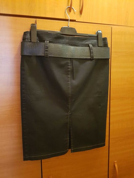 fustă damă cu curea inclusă, mărimea 44-46