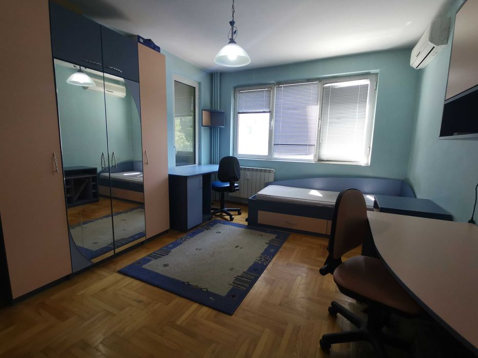 Дава се под наем Тристаен апартамент в София, Младост 2 - 120 кв.м за 561 € - Снимка #9