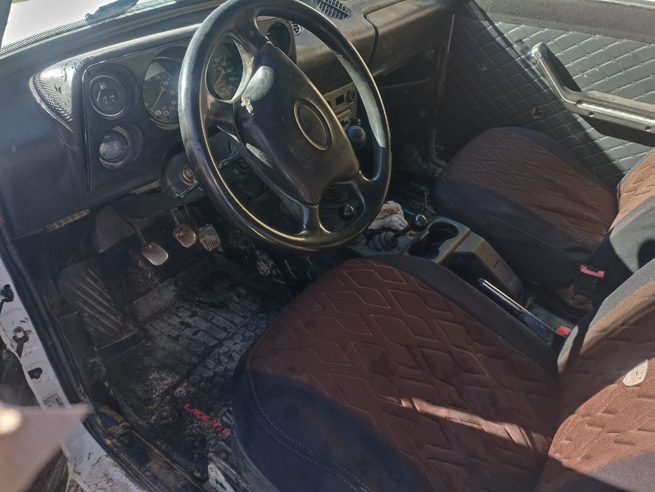 Автомобиль НИВА ВАЗ2121