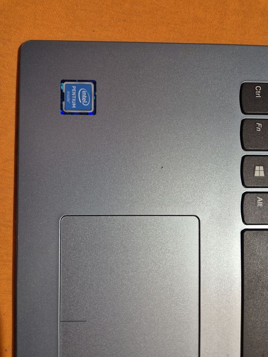 Vand laptop lenovo intel pentium