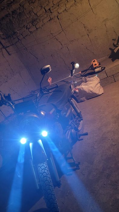 Mensk motosekil zuridan