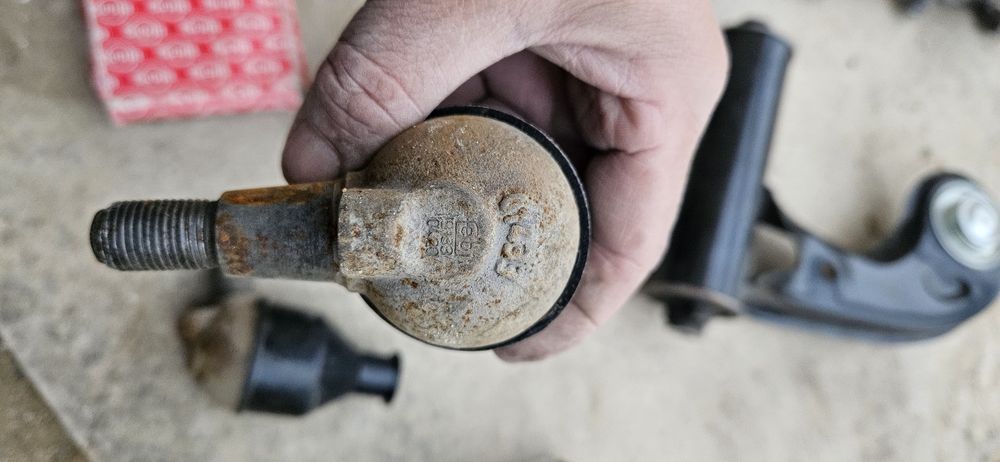 Запчасти от мерседес