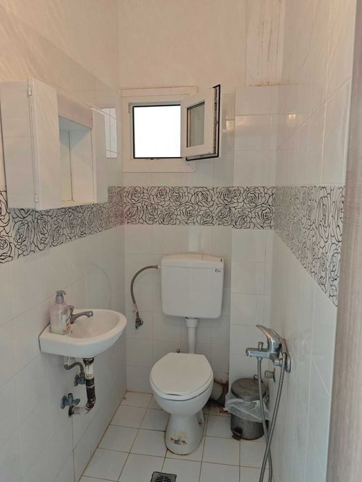 Продава 6 апартамента за бизнес туризъм до морето ПаралияВрасна,Гърция