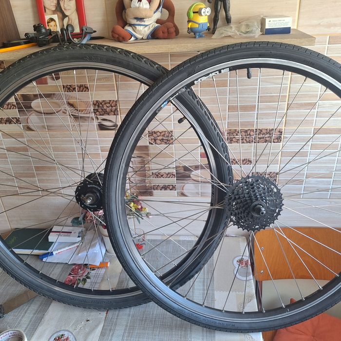 Roată spate 28"  si un set roti fata-spate complet