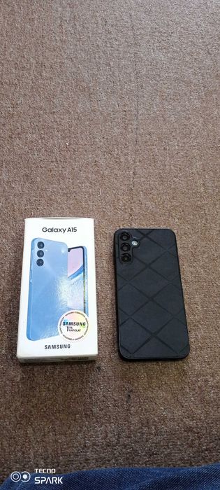 Samsung A15 yaxshi holatda