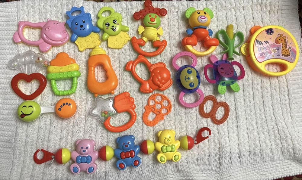 Игрушки для детей. Погремушки