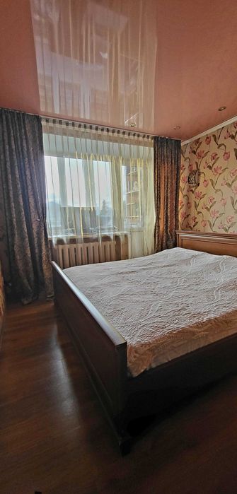 Продам квартиру 3 комнатную