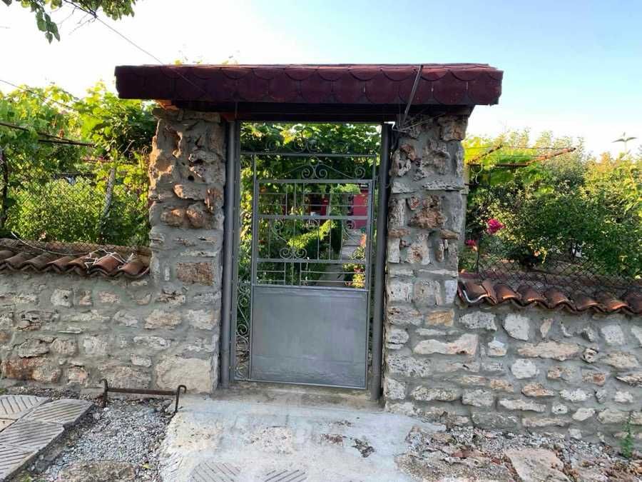 Здрава къща във Видно