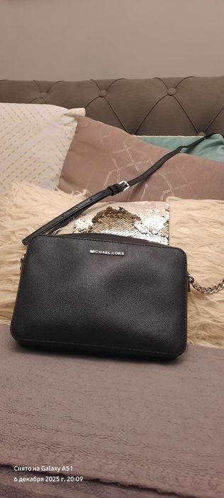 продам сумку Michael Kors оригинал