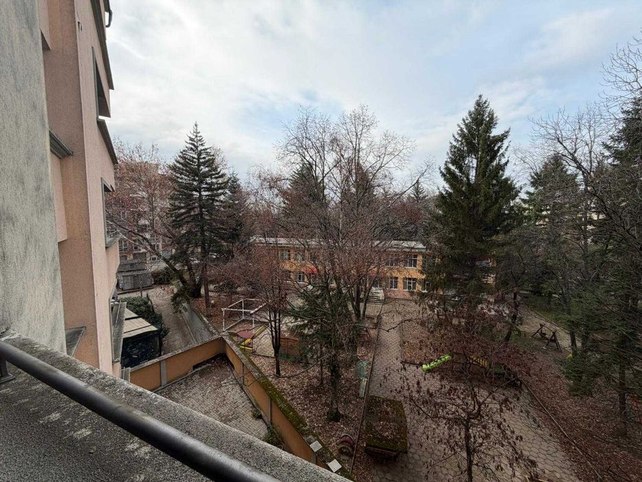 Малко пространство, големи мечти: гарсониера за продажба.