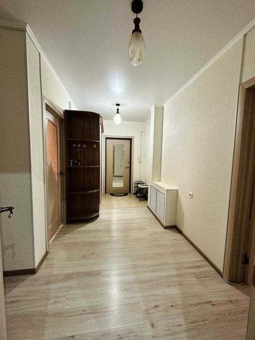Продается 2-ком кв район 8-школа