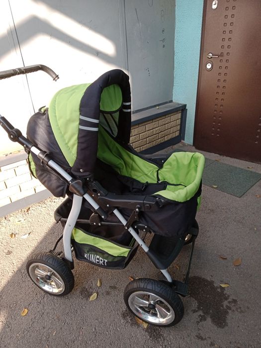 Продам детскую коляску