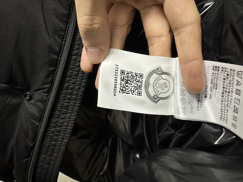 Moncler Madeira Hooded Short Down Jacket