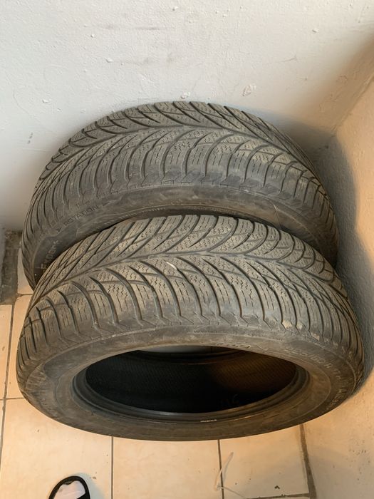 Зимние шины 2шт бу