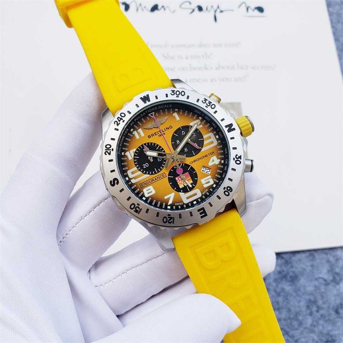 Кварцов мъжки часовник Breitling Endurance Pro Yellow