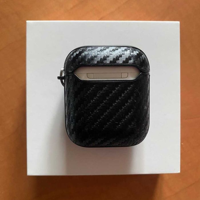 Apple AirPods 2 Wireless Charging Case cu husă Red Bull