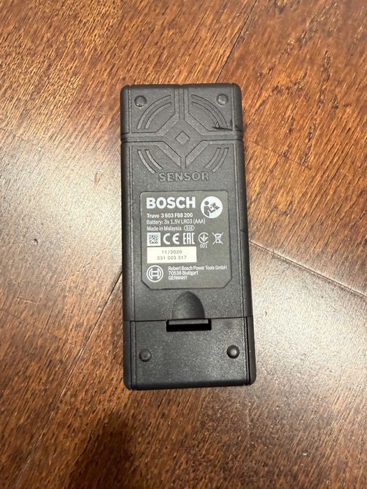 Detector cabluri, tevi, profile metalice pereti Bosch Truvo 3