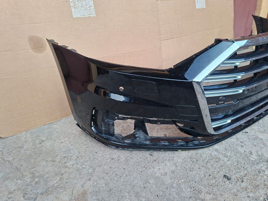 Bară fată Audi A 8 + grilă centrală  2018/2022 + Far stg  800 lei