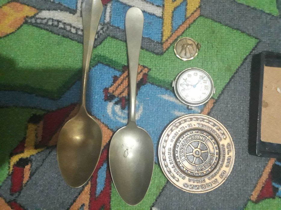 Diverse piatra naturala si accessory