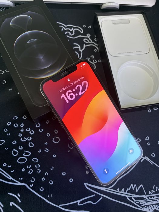 IPhone 12 PRO, б\у. Состояние 100/100