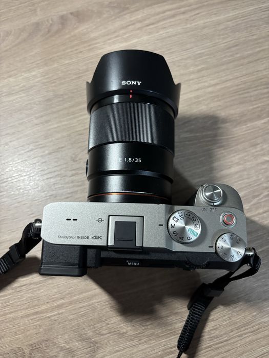 Vând Sony a7c + fe 35mm f1.8