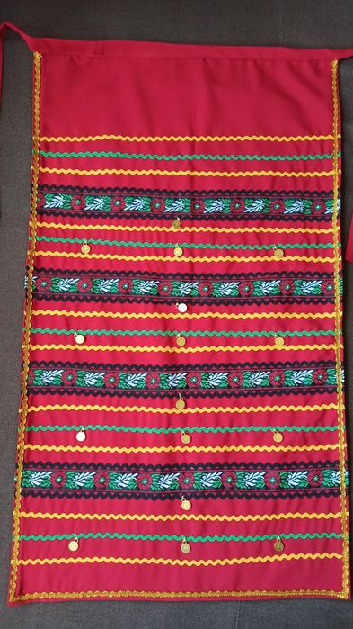 Фолклорни престилки