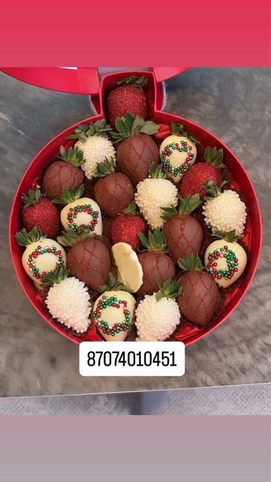 На новый год клубника в шоколаде