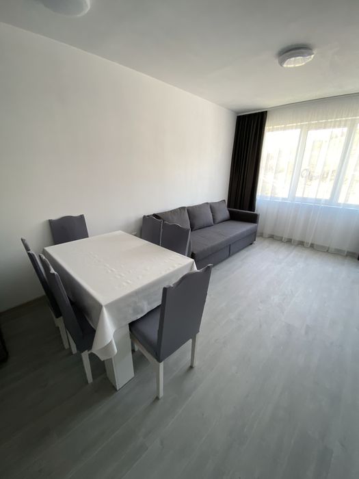 Чисто нов двустаен апартамент с маза и гараж с автоматична врата.