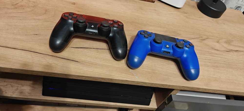 Продам playststion 4 pro